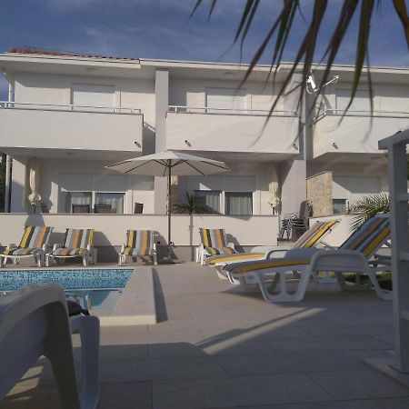 Luxury Apartments Cuba 1 ノヴァリャ エクステリア 写真
