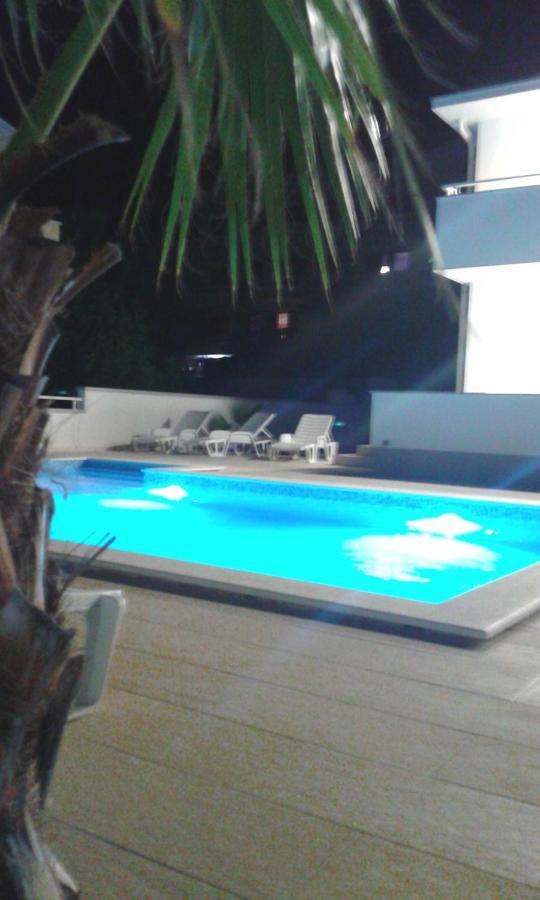 Luxury Apartments Cuba 1 ノヴァリャ エクステリア 写真
