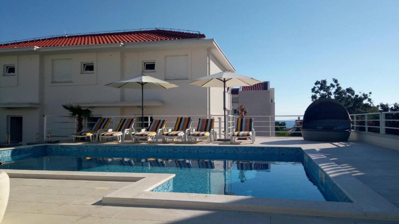 Luxury Apartments Cuba 1 ノヴァリャ エクステリア 写真