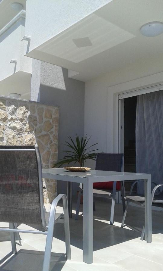 Luxury Apartments Cuba 1 ノヴァリャ エクステリア 写真